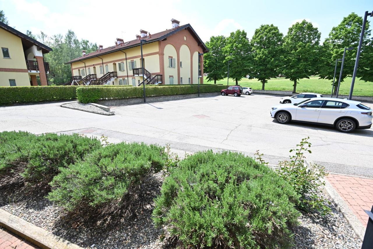 Aura Loving Home Con 4 Posti Letto, Cucina Completa, Terrazzo Ed Un Grande Parco Verde Serravalle d'Asti 외부 사진