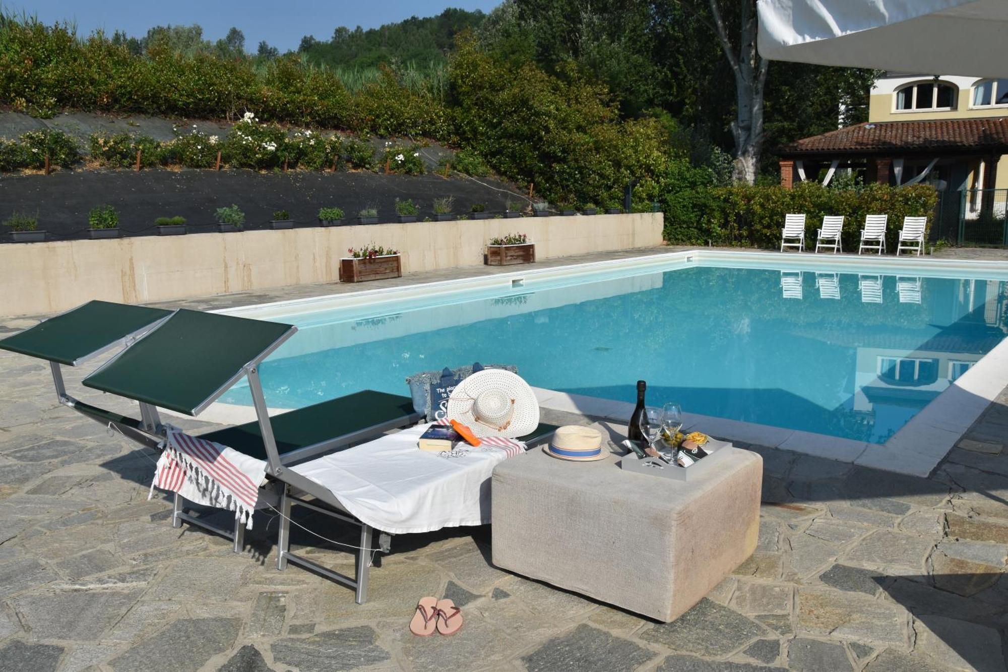 Aura Loving Home Con 4 Posti Letto, Cucina Completa, Terrazzo Ed Un Grande Parco Verde Serravalle d'Asti 외부 사진